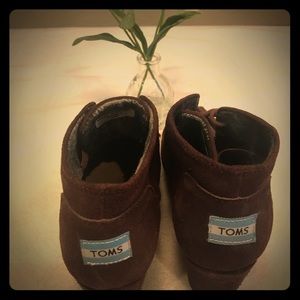 Toms wedge shoes